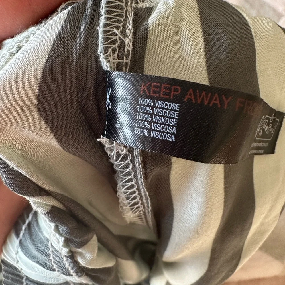 Anthropologie Silk Pants - Picture 4 of 8